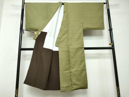 平和屋着物●男性　お召　吉祥花地紋　色無地　抹茶色　正絹　逸品　DABI2891ud