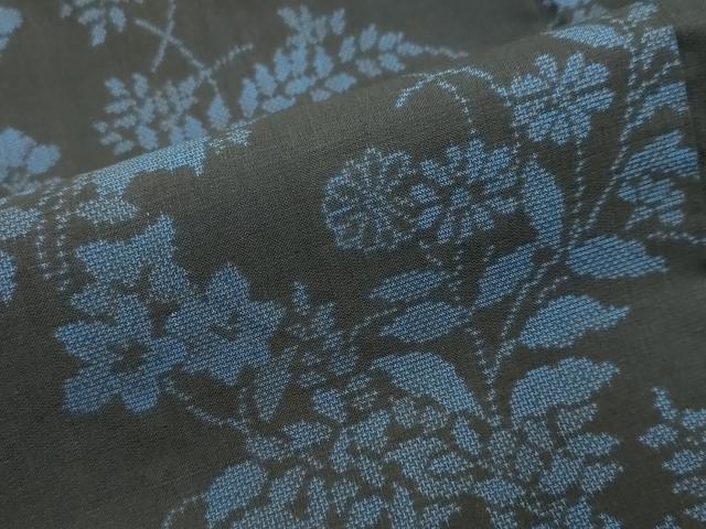 平和屋着物●本場大島紬　9マルキ　草花文　正絹　逸品　DABI2892ud
