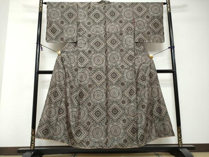 平和屋着物●本場大島紬　龍郷絣　花菱文　正絹　逸品　DABI2918ud