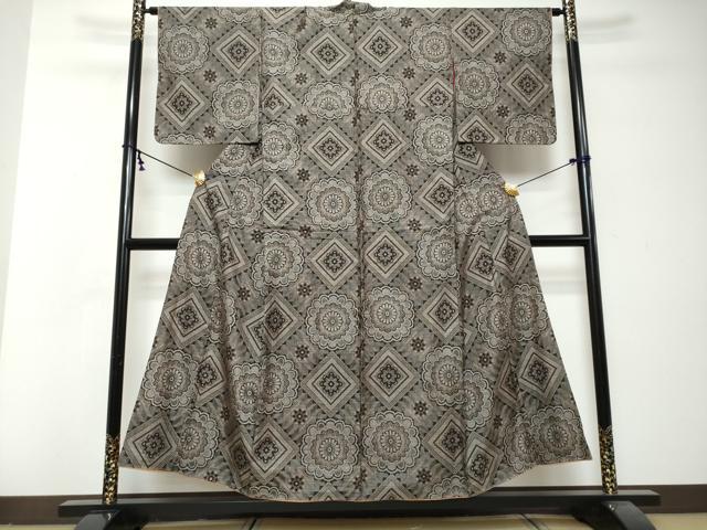 平和屋着物●本場大島紬　龍郷絣　花菱文　正絹　逸品　DABI2918ud
