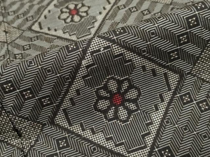 平和屋着物●本場大島紬　龍郷絣　花菱文　正絹　逸品　DABI2919ud