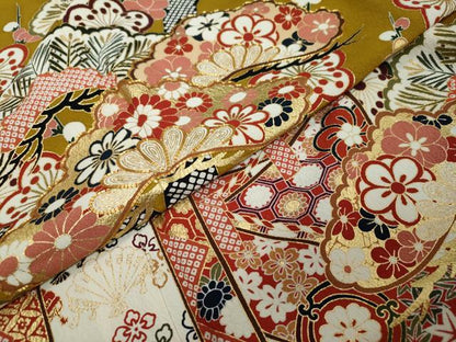 平和屋着物●豪華振袖　駒刺繍　扇面吉祥草花文　金彩　正絹　逸品　DABI2936ud