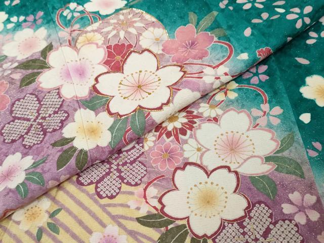 平和屋着物●豪華振袖　手毬草花文　暈し染め　金彩　金通し地　正絹　逸品　DABI2941ud