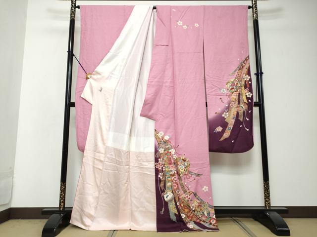 平和屋着物●豪華振袖　御所車熨斗草花文　金彩　京都きもの友禅扱い　正絹　逸品　DABI2943ud