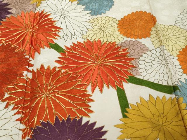 平和屋着物●豪華振袖　駒刺繍　草花文　金彩　正絹　逸品　DABI2944ud