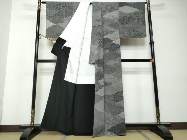 平和屋着物●伝統工芸師　服部光擴　江戸小紋　百柄　黒地　正絹　逸品　DABI2966ud