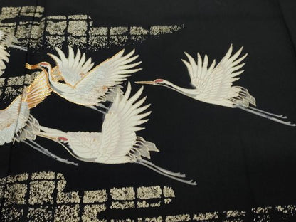 平和屋着物●訪問着　駒刺繍　群鶴草花文　黒地　金彩　正絹　逸品　DABI2969ud