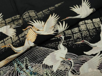 平和屋着物●訪問着　駒刺繍　群鶴草花文　黒地　金彩　正絹　逸品　DABI2969ud
