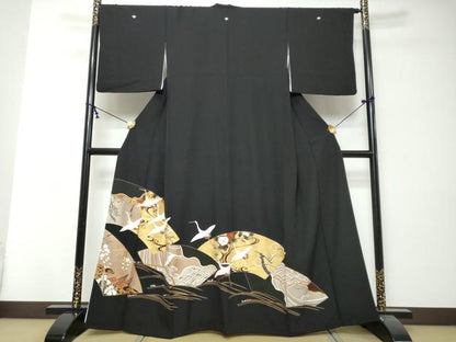 平和屋着物●豪華黒留袖　駒刺繍　地紙飛鶴花文　金彩　正絹　逸品　DABI2998ud