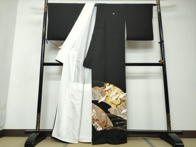 平和屋着物●豪華黒留袖　駒刺繍　地紙飛鶴花文　金彩　正絹　逸品　DABI2998ud