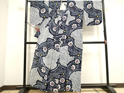 平和屋着物∴夏物　浴衣　有松鳴海絞り　舞花文　綿　逸品　DABI3066cd