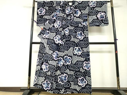平和屋着物∴夏物　浴衣　有松鳴海絞り　流水舞桜文　綿　逸品　DABI3175cd