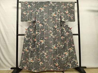 平和屋着物■上質な小紋　枝椿文　たたき染め　黒地　金彩　正絹　逸品　DABI3650ya