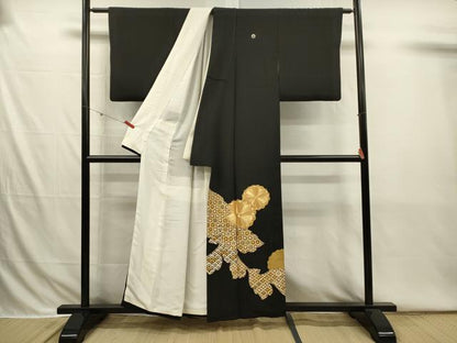 平和屋着物■豪華黒留袖　駒刺繍　吉祥菊文　金彩　小田急百貨店扱い　正絹　逸品　DABI3775ya