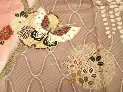 平和屋着物■豪華振袖　駒刺繍　舞蝶雪輪花文　枝垂れ藤　暈し染め　金彩　正絹　逸品　DABI3817ya