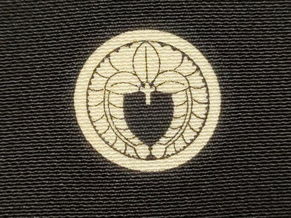 平和屋着物■豪華黒留袖　駒刺繍　扇面御所車花文　暈し染め　金彩　正絹　逸品　DABI3999ya