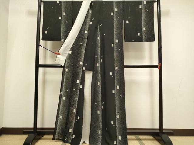 平和屋着物＊夏物　小紋　絽　色紙花文　黒地　正絹　逸品　DABI4164du