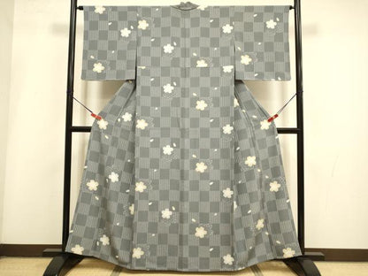 平和屋着物▽上質な小紋　単衣　市松舞桜文　正絹　逸品　未使用　DABI4238du