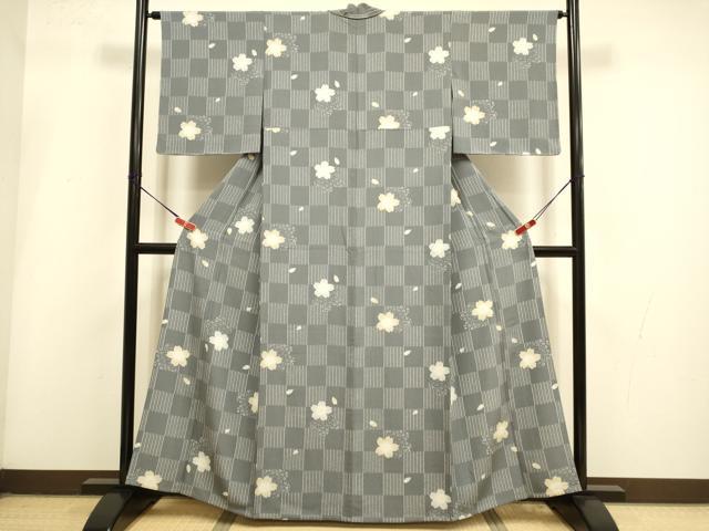 平和屋着物▽上質な小紋　単衣　市松舞桜文　正絹　逸品　未使用　DABI4238du