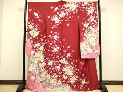 平和屋着物●豪華振袖　舞花文　暈し染め　金彩　金通し地　正絹　逸品　DABI4337du