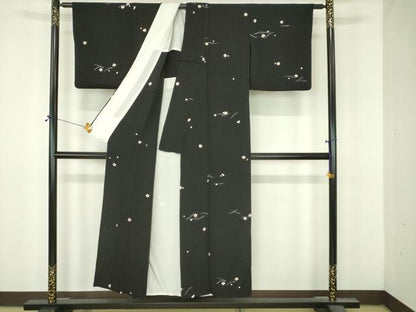 平和屋着物▽上質な小紋　単衣　枝梅文　黒地　鬼しぼ縮緬　正絹　逸品　DABI4816sf