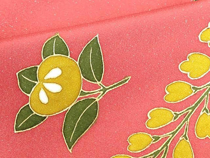 平和屋着物●豪華振袖　舞蝶花文　金銀彩　金通し地　正絹　逸品　DABI5117op