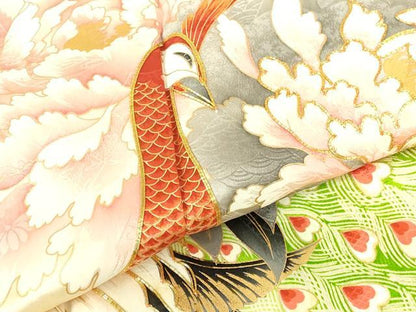 平和屋着物▼豪華振袖　駒刺繍　孔雀花文　暈し染め　金彩　正絹　逸品　DABI5161op