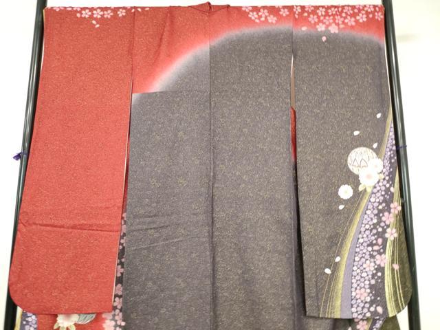 平和屋着物●豪華振袖　駒刺繍　舞桜　花鞠文　暈し染め　金彩　金通し地　正絹　逸品　DABI5245op