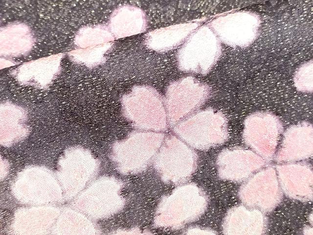 平和屋着物●豪華振袖　駒刺繍　舞桜　花鞠文　暈し染め　金彩　金通し地　正絹　逸品　DABI5245op