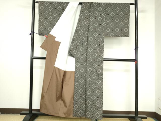 平和屋着物●本場大島紬　龍郷絣　花菱文　正絹　逸品　DABI5249op