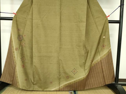 平和屋着物●石川県指定無形文化財　牛首紬　白山工房　手織り　訪問着　正倉院花文　暈し染め　正絹　逸品　DABI5292op