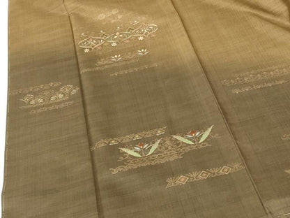 平和屋着物●本場染大島紬　訪問着　竹屋町刺繍　横段花文　暈し染め　金彩　正絹　逸品　未使用　DABI5304op