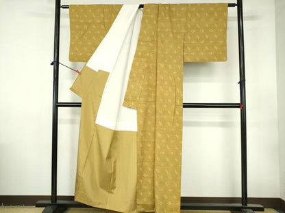 平和屋着物●上質な紬　琉球絣文様　正絹　逸品　DABI5310op