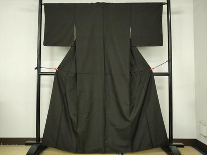 平和屋着物●本場縞大島紬　暗黒色　正絹　逸品　DABI5318op
