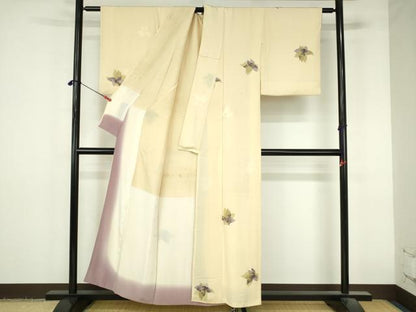 平和屋着物●上質な小紋　地紋起こし　舞花　正絹　逸品　DABI5337op