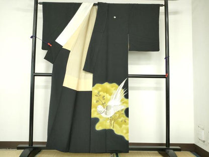 平和屋着物▼豪華黒留袖　刺繍　枝葉に尾長鳥　暈し染め　金銀糸　正絹　逸品　DABI5352op