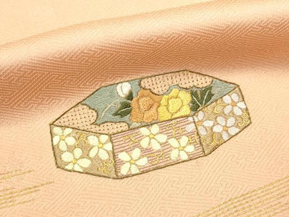 平和屋着物▼中国三大刺繍　スワトウ刺繍　汕頭刺繍　総刺繍　訪問着　貝桶花文　暈し染め　金彩　正絹　逸品　DABI5533op