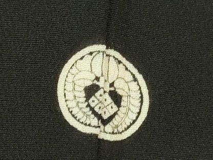 平和屋着物▼豪華黒留袖　総刺繍　孔雀松文　金銀糸　正絹　逸品　DABI5548op