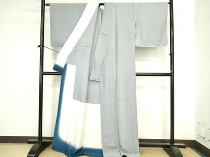 平和屋着物●上質な色無地　抽象地紋　暁鼠色　胴抜き仕立て　正絹　逸品　DABI5570op