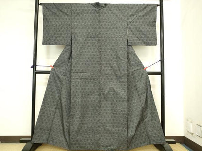 平和屋着物●本場大島紬　7マルキ　麻の葉文様　正絹　逸品　DABI5576op