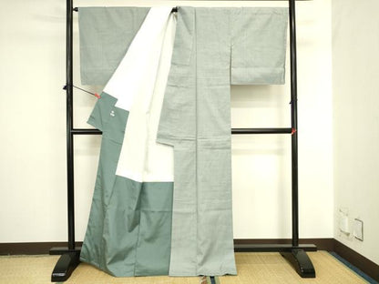 平和屋着物●本場結城紬　秘色色　銀座おゝぎ屋扱い　正絹　逸品　DABI5880op