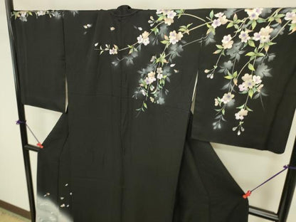 平和屋着物●訪問着　作家物　立波舞桜文　枝垂れ花　暈し染め　黒地　金彩　ロング丈　正絹　逸品　DABI5888op