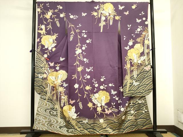 平和屋着物●豪華振袖　駒刺繍　舞蝶枝垂れ藤文　金彩　金通し地　正絹　逸品　DABI5912op