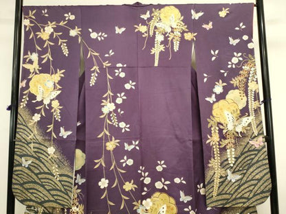 平和屋着物●豪華振袖　駒刺繍　舞蝶枝垂れ藤文　金彩　金通し地　正絹　逸品　DABI5912op