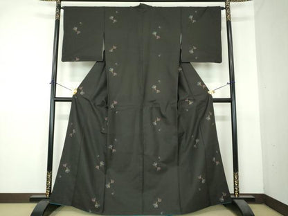 平和屋着物●本場大島紬　9マルキ　地空　独楽　正絹　逸品　DABI6213ps