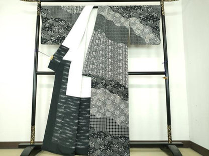 平和屋着物●山下晴三 京友禅競技大会受賞　訪問着　型染　道長花文　正絹　逸品　DABI6411ps