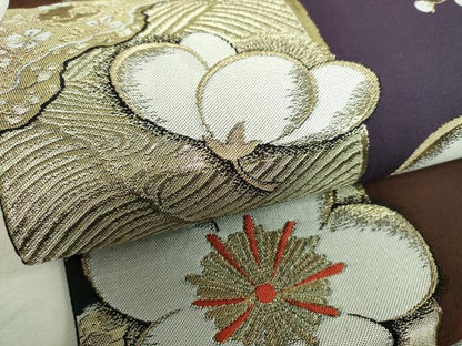 平和屋着物▼六通柄袋帯　市松舞梅　金糸　正絹　逸品　DABI6549ps