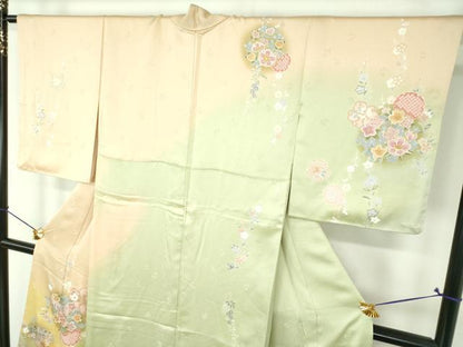 平和屋着物●訪問着　駒刺繍　絞り　雪輪花文　暈し染め　金彩　鈴乃屋扱い　正絹　逸品　DABI6614ps