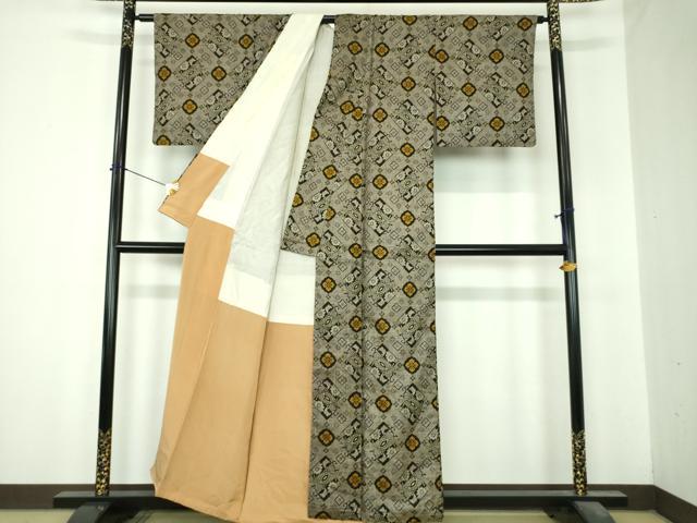 平和屋着物●本場大島紬　割り込み絣　花菱文　正絹　逸品　DABI6636ps