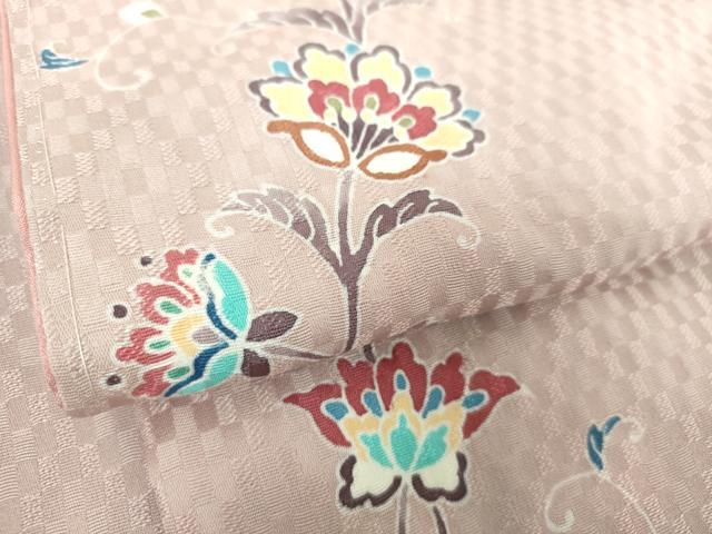 平和屋着物●上質な色無地　ワンポイント　市松地紋　更紗花文　灰桜色　正絹　逸品　未使用　DABI6647ps